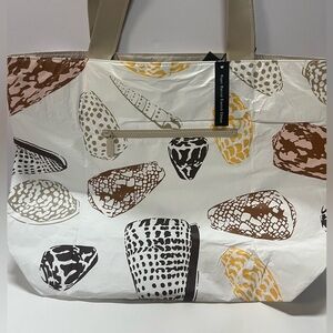 Limited Edition Beached Day Tripper